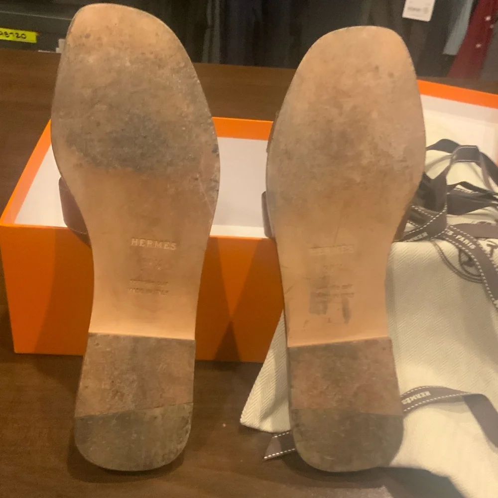 Hermes Gold Oran Sandals. A closet staple! - Picture 8 of 11